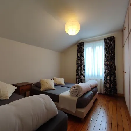 Authentic House Entier 1920's House, For Groups, Metro Line 7 Station Porte D'ivry Nyaraló