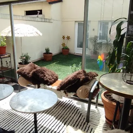 Authentic House Entier 1920's House, For Groups, Metro Line 7 Station Porte D'ivry * Parijs