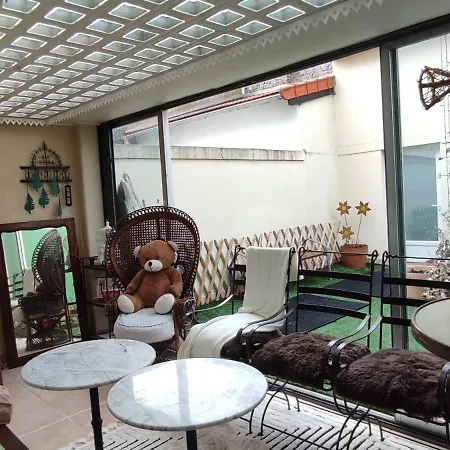 Authentic House Entier 1920's Metro Line 7 For Groups Paris
