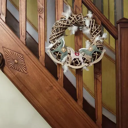 Authentic House Entier 1920's House, For Groups, Metro Line 7 Station Porte D'ivry Vakantiehuis