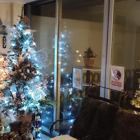 Authentic House Entier 1920's House, For Groups, Metro Line 7 Station Porte D'ivry *