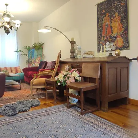 Casa vacanze Authentic House Entier 1920's Metro Line 7 For Groups *