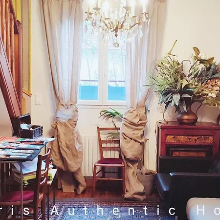 Authentic House Entier 1920's House, For Groups, Metro Line 7 Station Porte D'ivry * Parijs